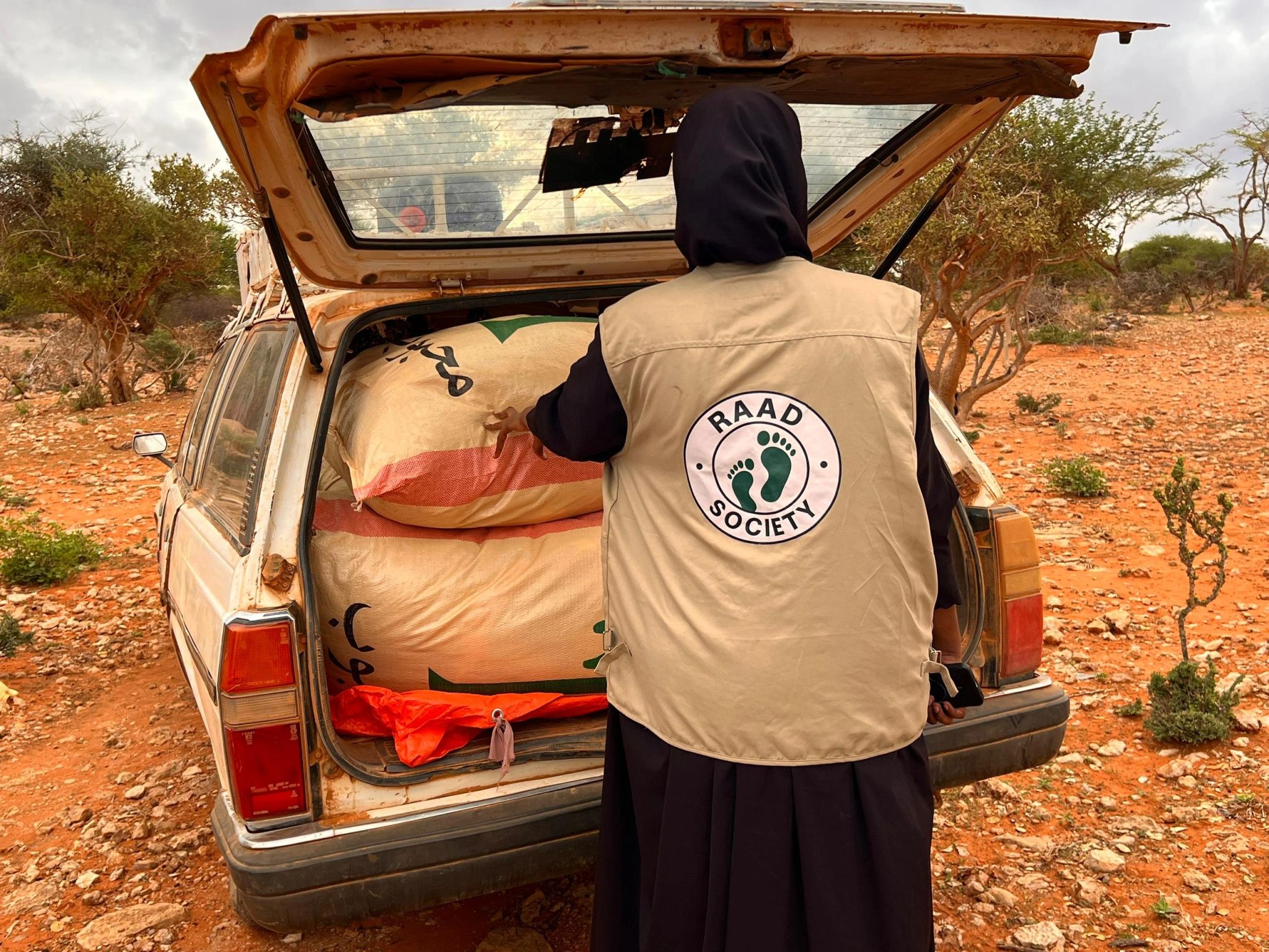 Distribution of hygiene and shelter kits